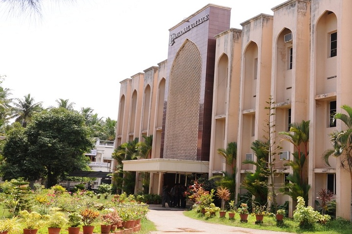 https://cache.careers360.mobi/media/colleges/social-media/media-gallery/16100/2019/5/14/Campus View Of National College of Arts and Science Thiruvananthapuram_Campus-View.jpg